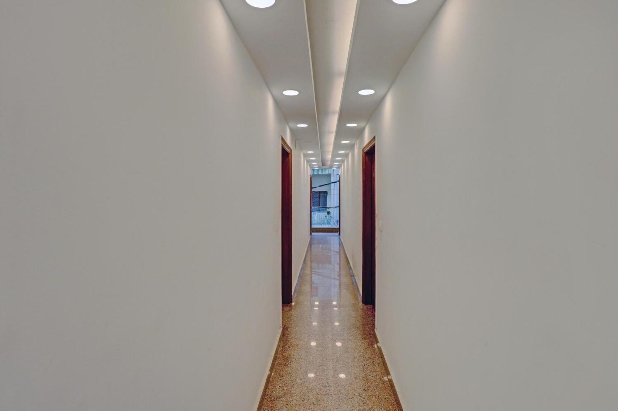Collection O Spot Light Near Tughlakabad Station Metro Station Hotel Indraprastha Exterior foto